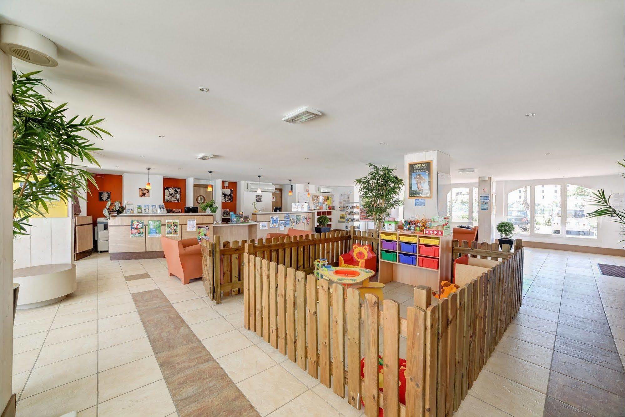 Lagrange Vacances Catalana เลอบาร์กาแรส ภายนอก รูปภาพ